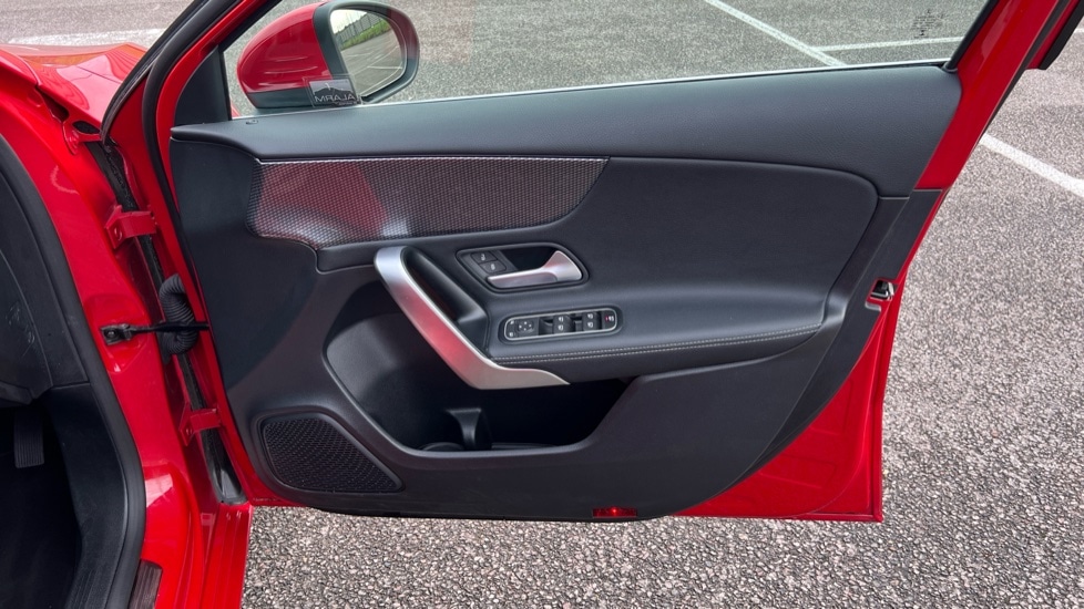 Used Mercedes-Benz A-Class 2019 for sale - 76869897: Photo 37