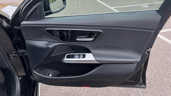 Used Mercedes-Benz E Class 2024 for sale - 76302372: Photo 37