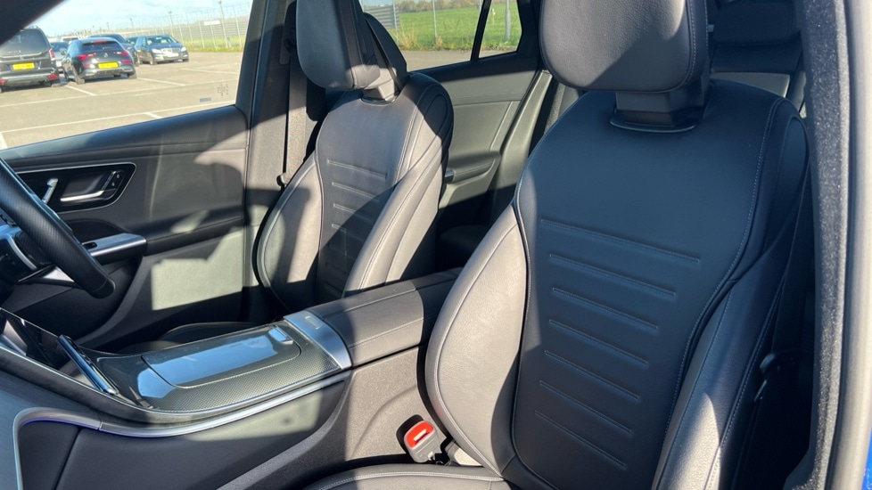 Used Mercedes-Benz GLC 2023 for sale - 76872480: Photo 14