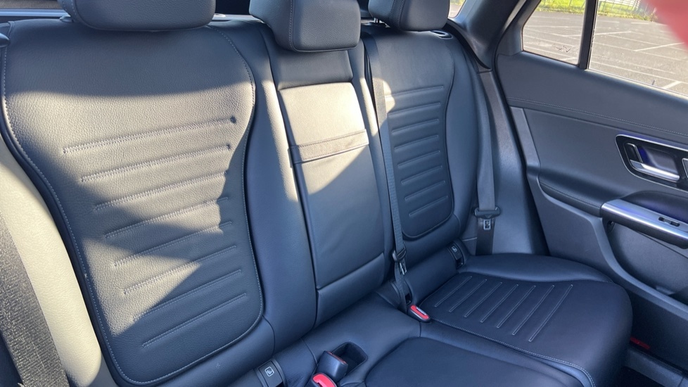 Used Mercedes-Benz GLC 2023 for sale - 76872480: Photo 15