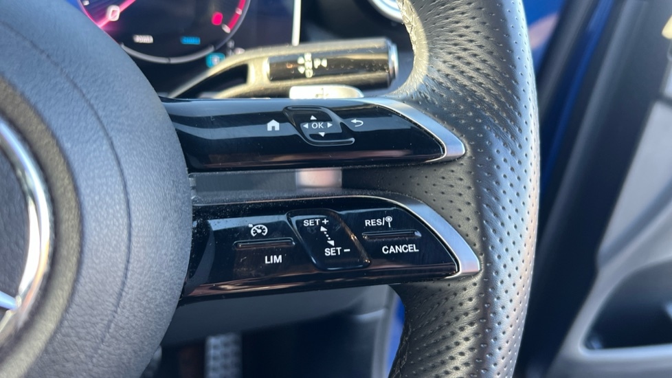 Used Mercedes-Benz GLC 2023 for sale - 76872480: Photo 29