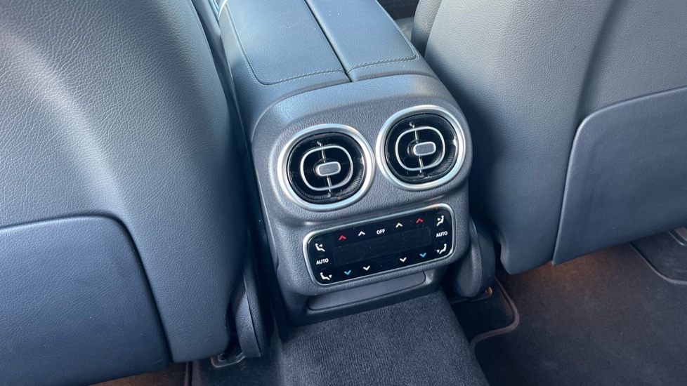 Used Mercedes-Benz GLC 2023 for sale - 76872480: Photo 36