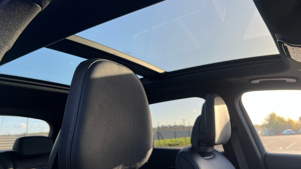 Used Mercedes-Benz GLC 2023 for sale - 76872480: Photo 38