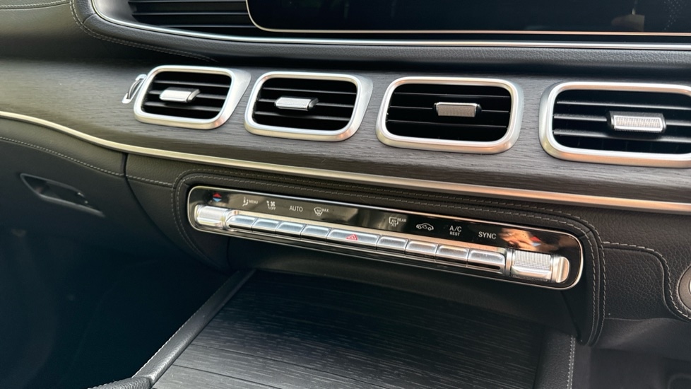 Used Mercedes-Benz GLE 2022 for sale - 76420452: Photo 36