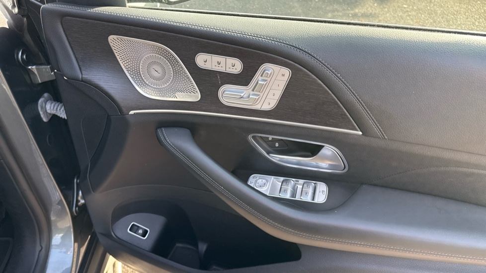 Used Mercedes-Benz GLE 2022 for sale - 76420452: Photo 37