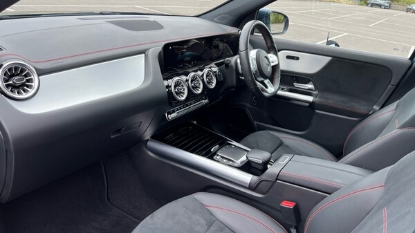 Used Mercedes-Benz EQA 2022 for sale - 75565531: Photo 12