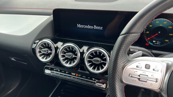 Used Mercedes-Benz EQA 2022 for sale - 75565531: Photo 14