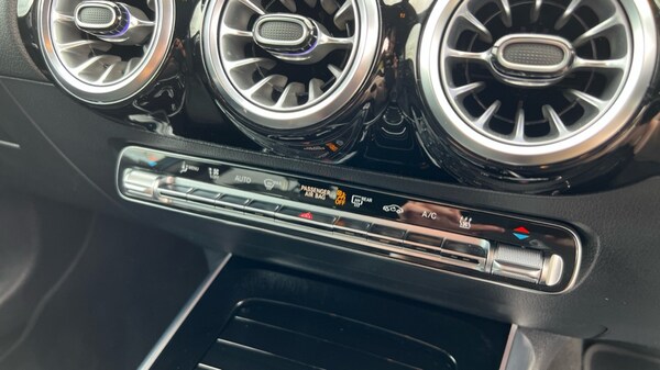 Used Mercedes-Benz EQA 2022 for sale - 75565531: Photo 43