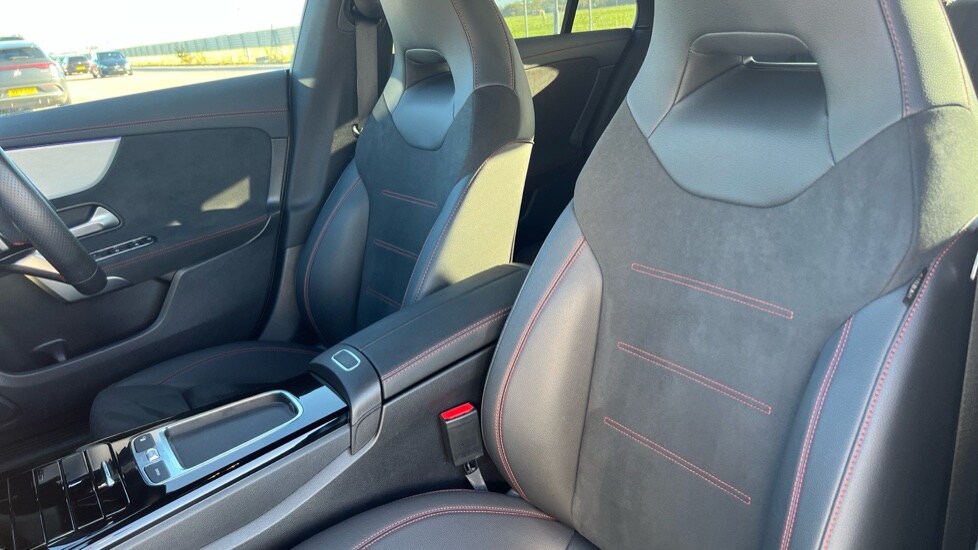 Used Mercedes-Benz CLA 2024 for sale - 76869635: Photo 14