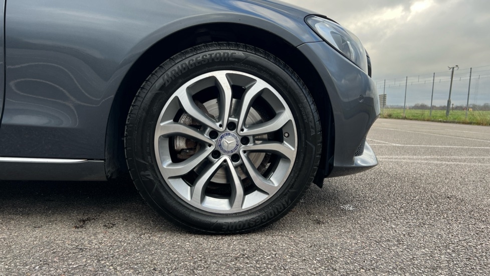 Used Mercedes-Benz C Class 2015 for sale - 76941100: Photo 5