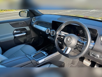 Used Mercedes-Benz GLB 2025 for sale - 76261551: Photo