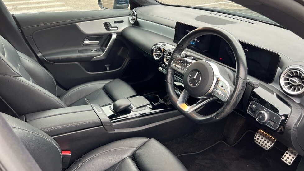Used Mercedes-Benz CLA 2020 for sale - 76338929: Photo 3