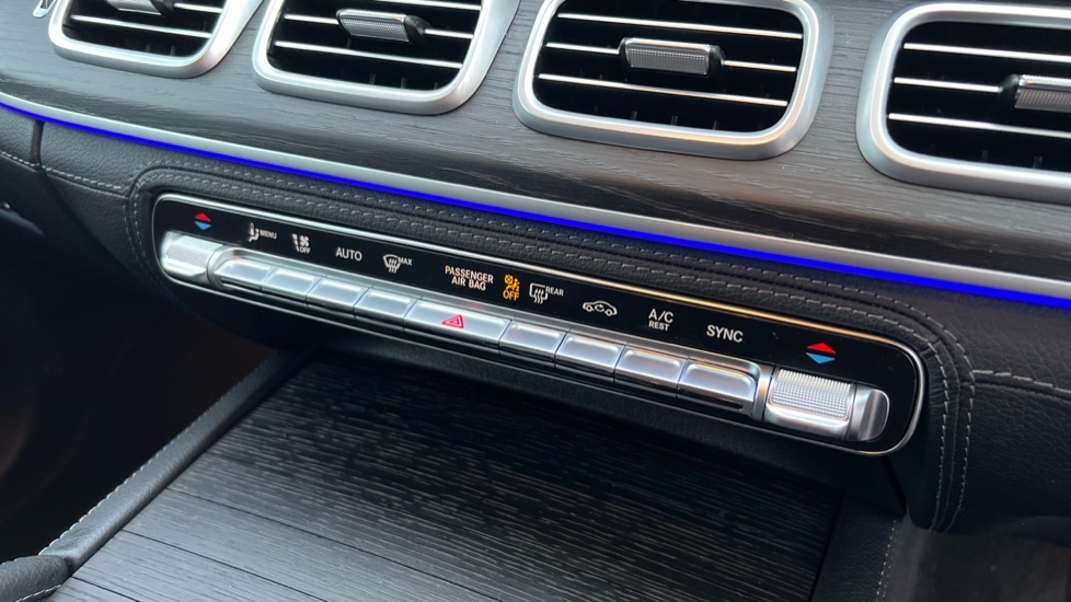 Used Mercedes-Benz GLE 2025 for sale - 77042750: Photo 42