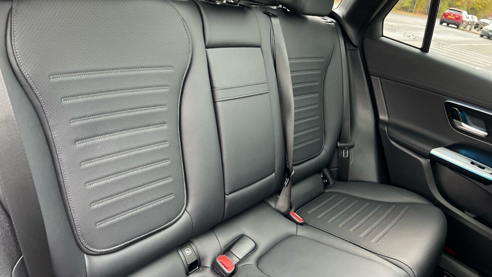 Used Mercedes-Benz GLC 2025 for sale - 76523653: Photo 15