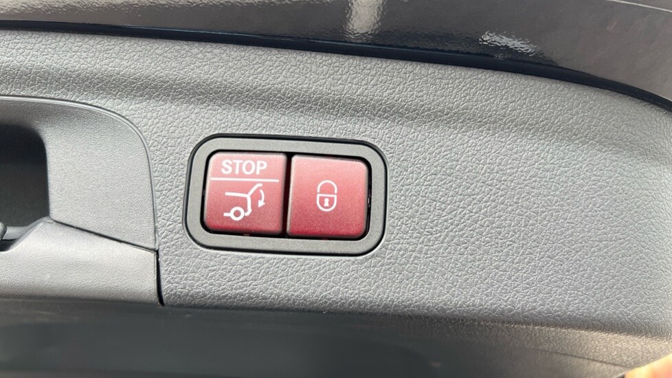 Used Mercedes-Benz GLE 2024 for sale - 77010235: Photo 46