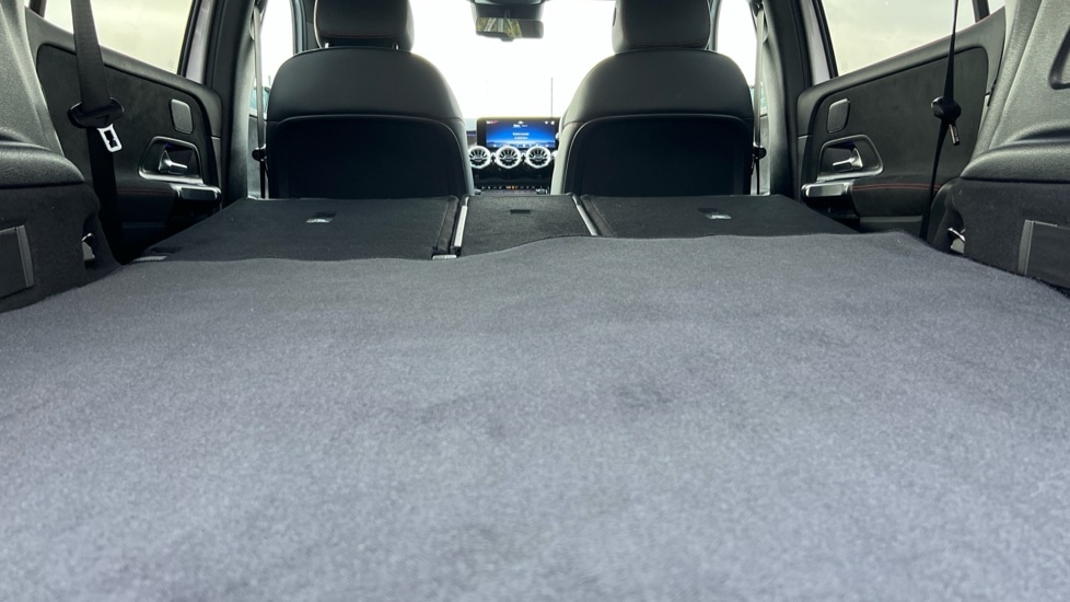 Used Mercedes-Benz GLB 2024 for sale - 76873614: Photo 18