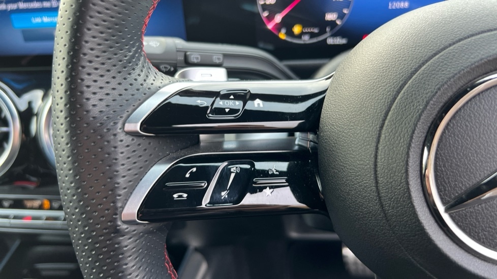 Used Mercedes-Benz GLB 2024 for sale - 76873614: Photo 30