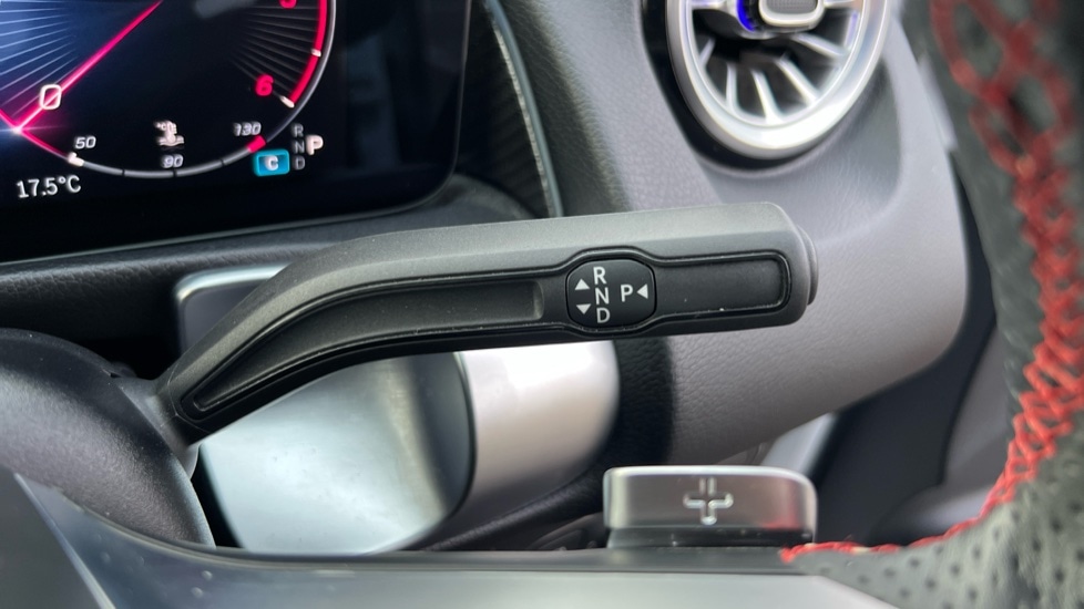 Used Mercedes-Benz GLB 2024 for sale - 76873614: Photo 31