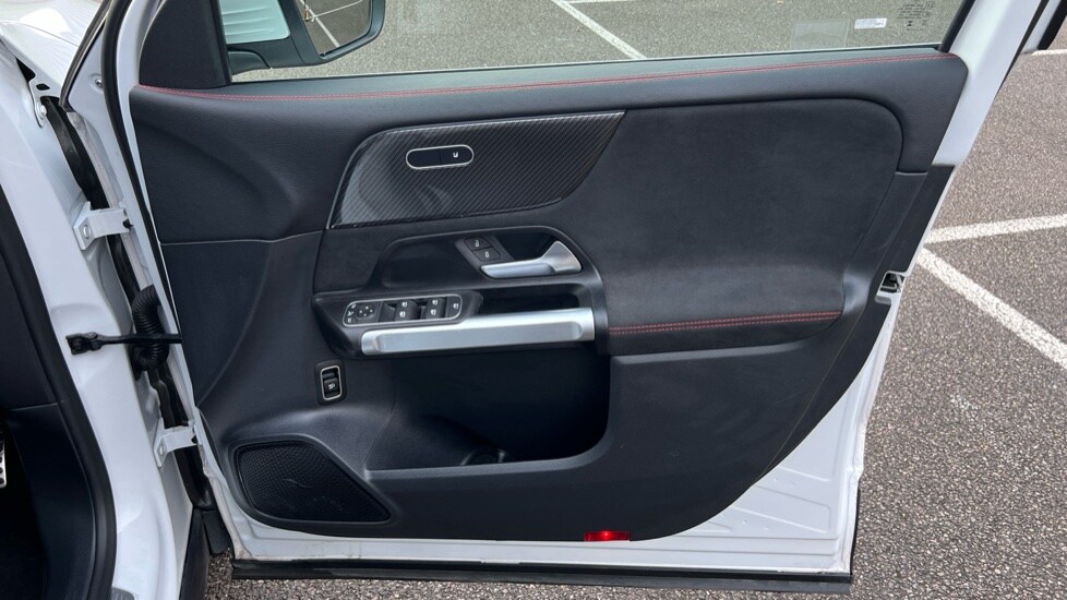 Used Mercedes-Benz GLB 2024 for sale - 76873614: Photo 37