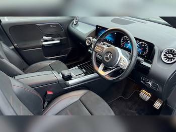 Used Mercedes-Benz GLA 2021 for sale - 76921707: Photo