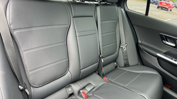 Used Mercedes-Benz C-Class 2025 for sale - 75285640: Photo 15