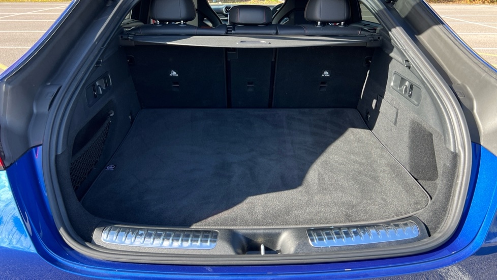 Used Mercedes-Benz GLC 2025 for sale - 76311900: Photo 17