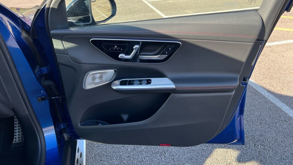 Used Mercedes-Benz GLC 2025 for sale - 76311900: Photo 37