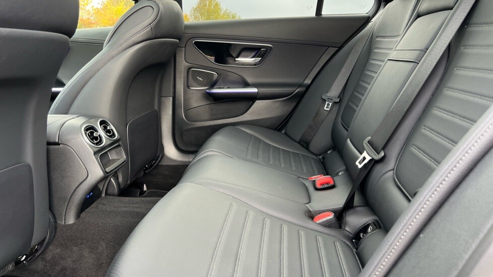 Used Mercedes-Benz C Class 2024 for sale - 76273025: Photo 24