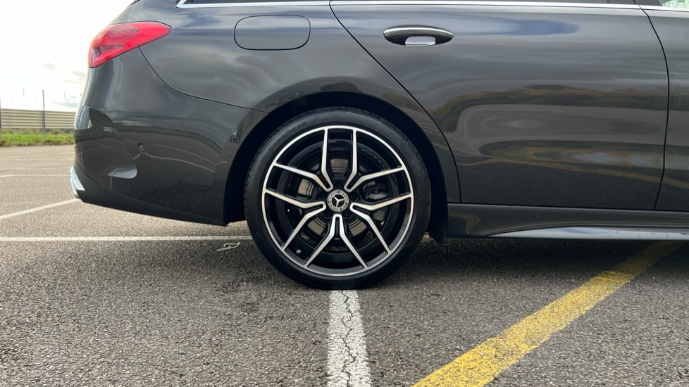 Used Mercedes-Benz C Class 2024 for sale - 76273025: Photo 27