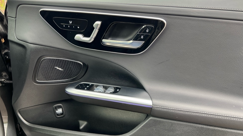 Used Mercedes-Benz C Class 2024 for sale - 76273025: Photo 37