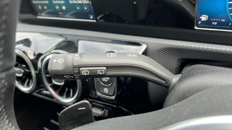 Used Mercedes-Benz A-Class 2019 for sale - 76350778: Photo 32