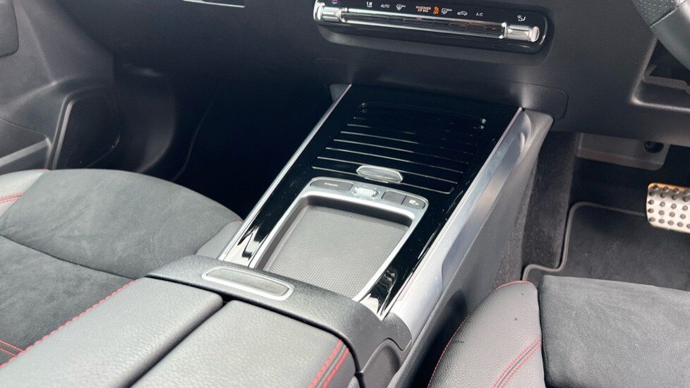 Used Mercedes-Benz GLB 2024 for sale - 76556849: Photo 35