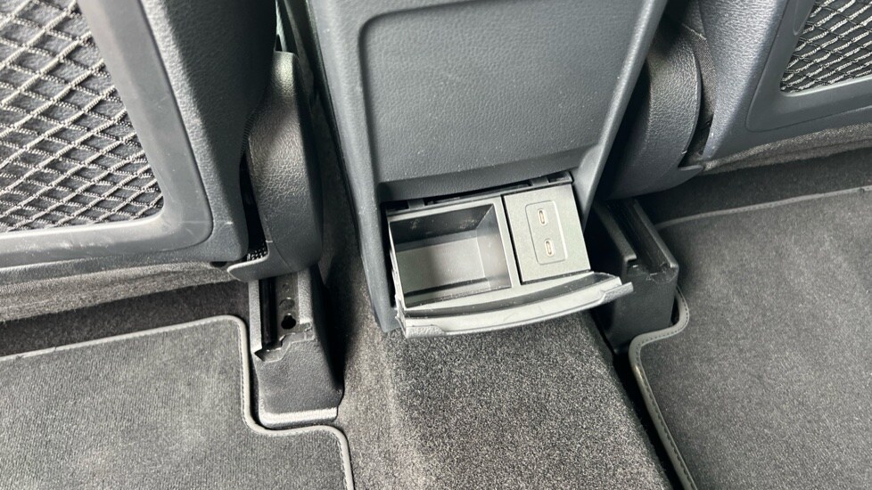 Used Mercedes-Benz GLB 2024 for sale - 76556849: Photo 36