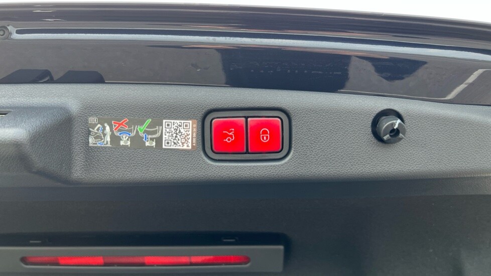 Used Mercedes-Benz E Class 2024 for sale - 76869795: Photo 48