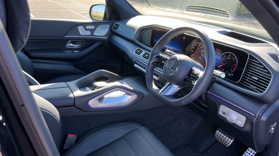 Used Mercedes-Benz GLS 2025 for sale - 76501541: Photo 3