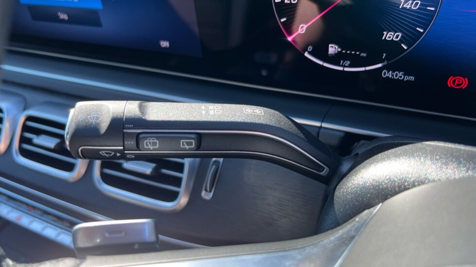 Used Mercedes-Benz GLS 2025 for sale - 76501541: Photo 32