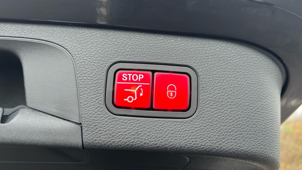 Used Mercedes-Benz EQC 2023 for sale - 76874850: Photo 44