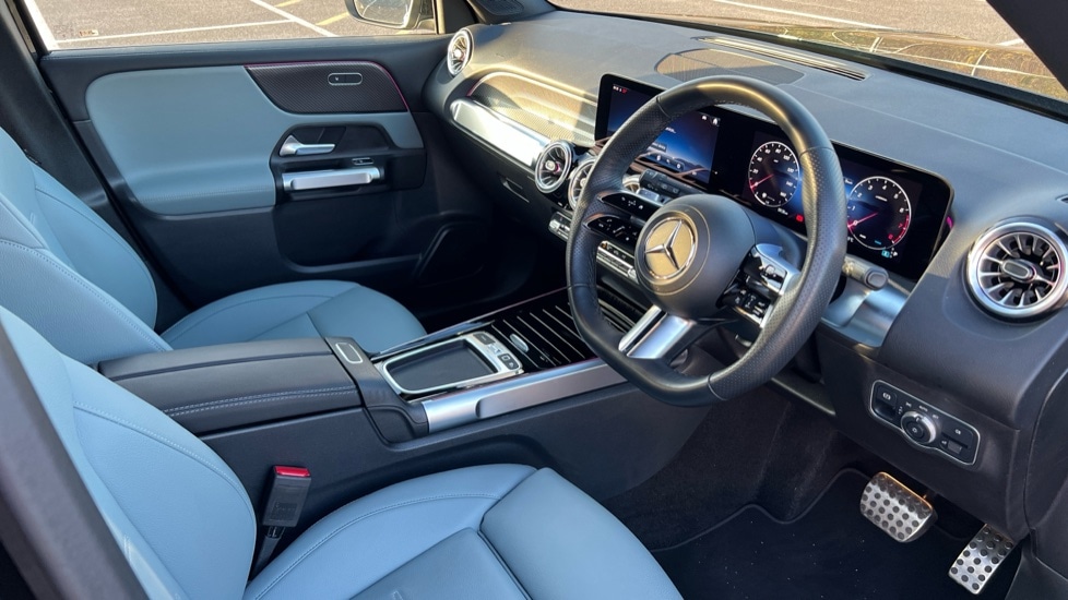 Used Mercedes-Benz GLB 2025 for sale - 77031413: Photo 3