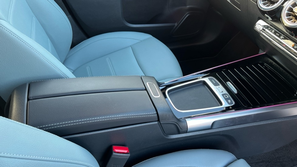 Used Mercedes-Benz GLB 2025 for sale - 77031413: Photo 34