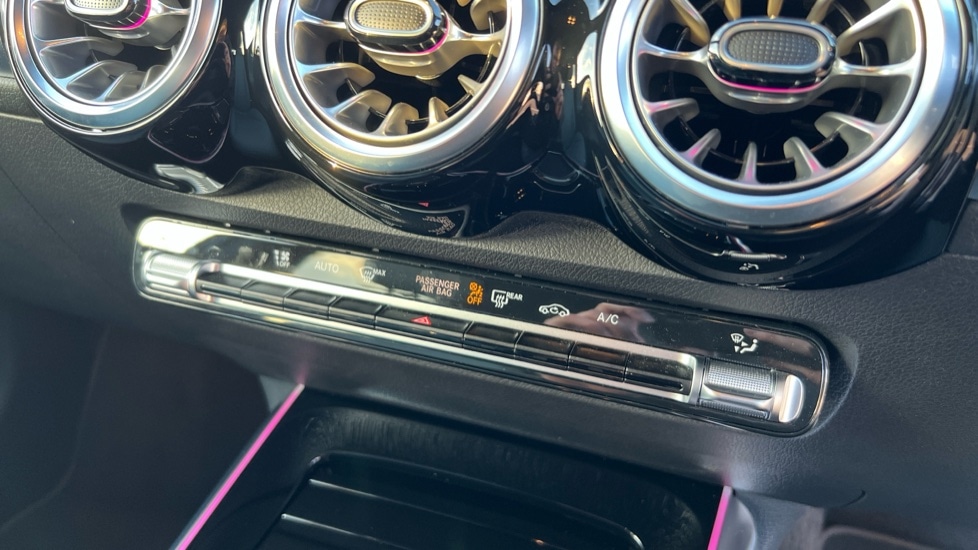 Used Mercedes-Benz GLB 2025 for sale - 77031413: Photo 42