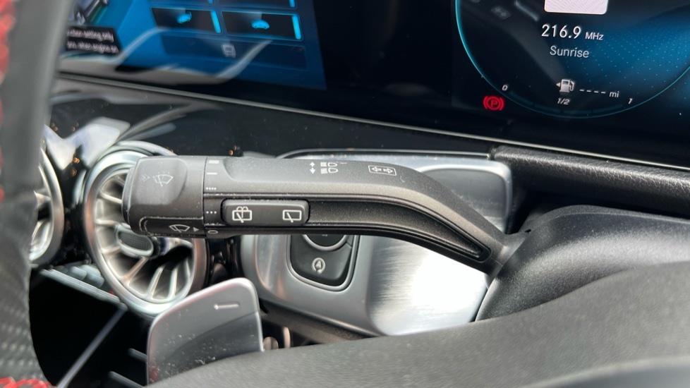 Used Mercedes-Benz GLB 2022 for sale - 76124486: Photo 32