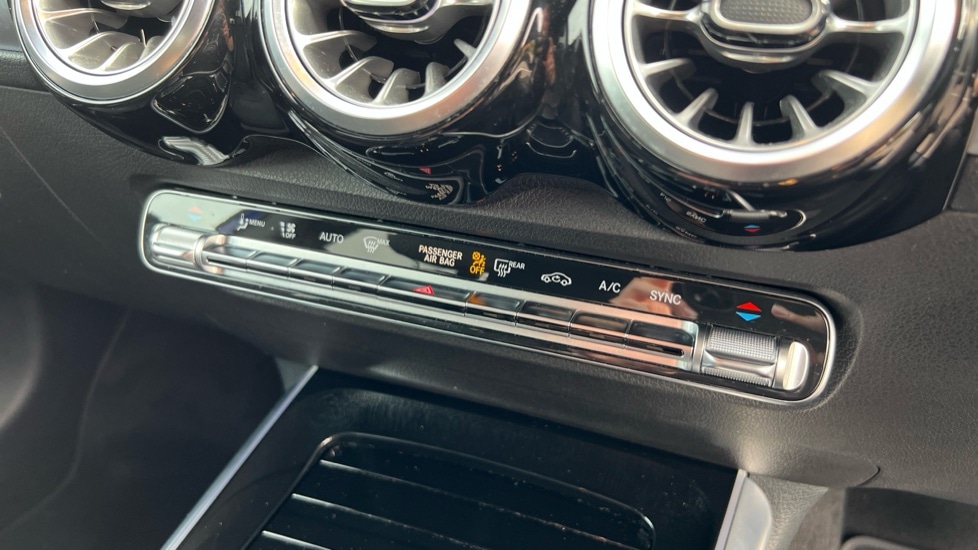 Used Mercedes-Benz GLB 2022 for sale - 76124486: Photo 42