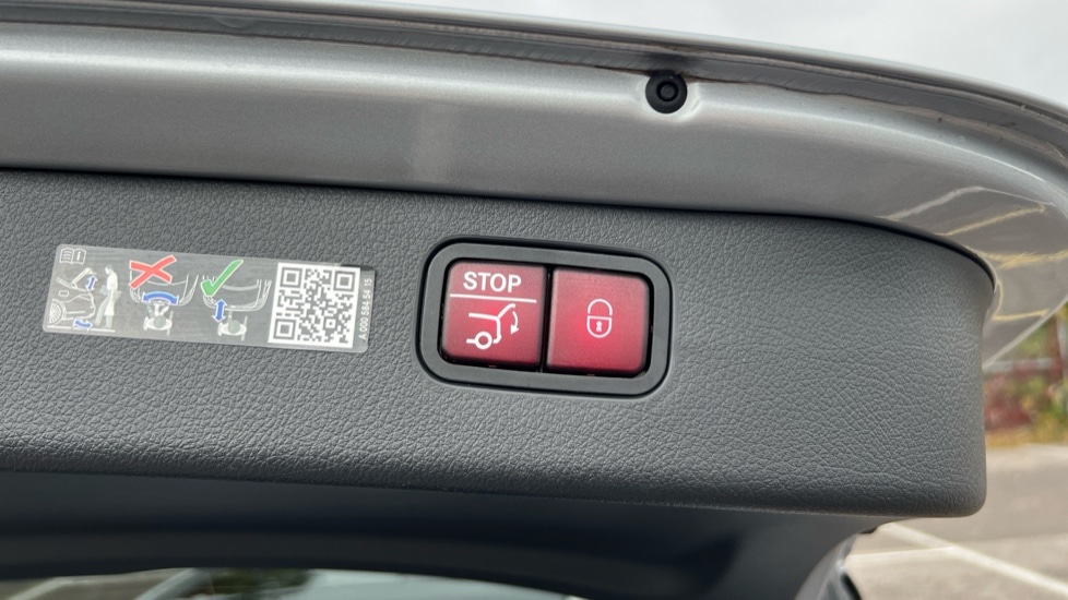 Used Mercedes-Benz C Class 2024 for sale - 76272926: Photo 45