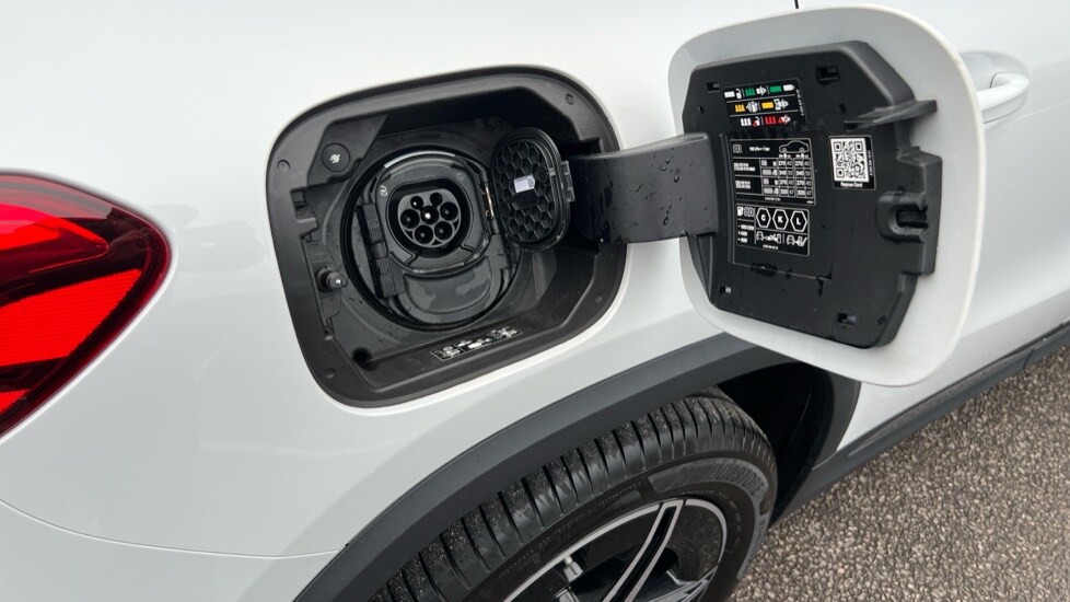 Used Mercedes-Benz EQA 2022 for sale - 76872792: Photo 28