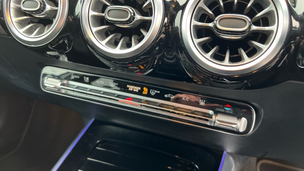 Used Mercedes-Benz EQA 2022 for sale - 76872792: Photo 42