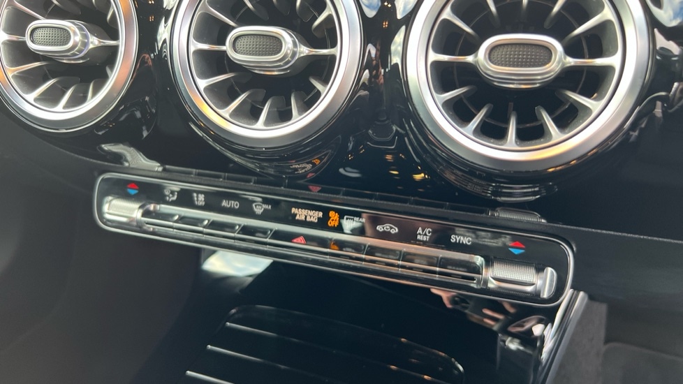 Used Mercedes-Benz A-Class 2019 for sale - 76602825: Photo 42