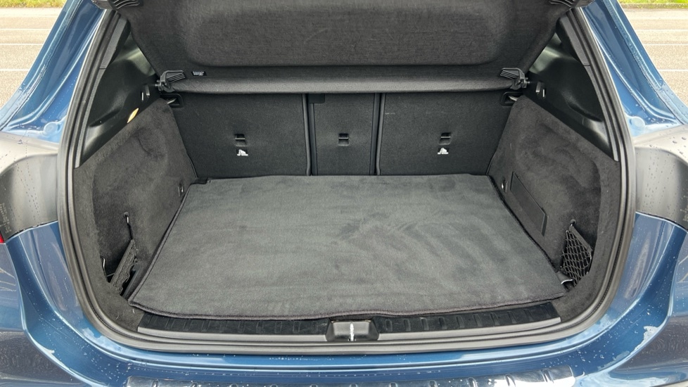 Used Mercedes-Benz GLA 2023 for sale - 76350731: Photo 17