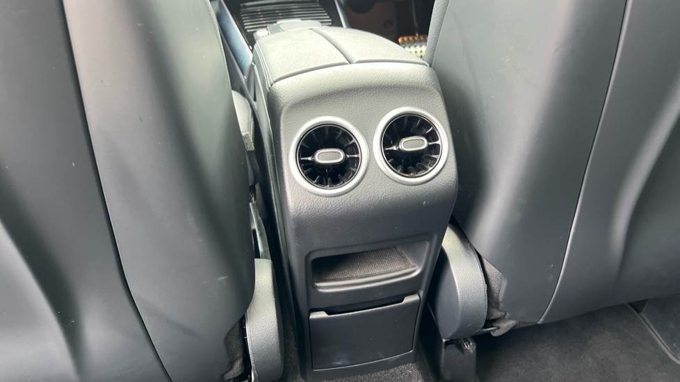 Used Mercedes-Benz GLA 2023 for sale - 76350731: Photo 36