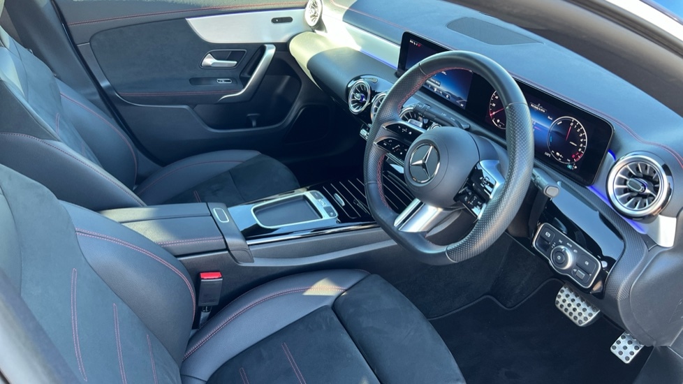 Used Mercedes-Benz CLA 2024 for sale - 76869639: Photo 3