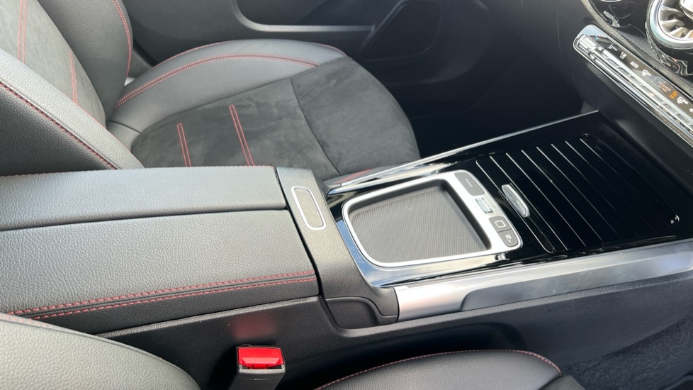 Used Mercedes-Benz EQB 2024 for sale - 76872680: Photo 34